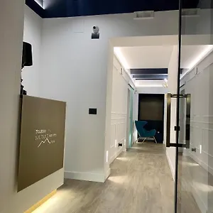 https://toledo-boutique-rooms-naples.hotels-amalfi.com